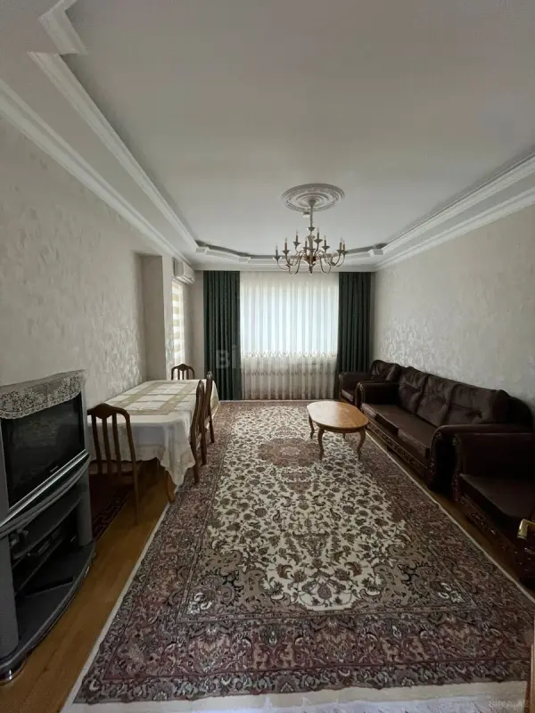 Kirayə verilir 3 otaqlı mənzil 110 m²