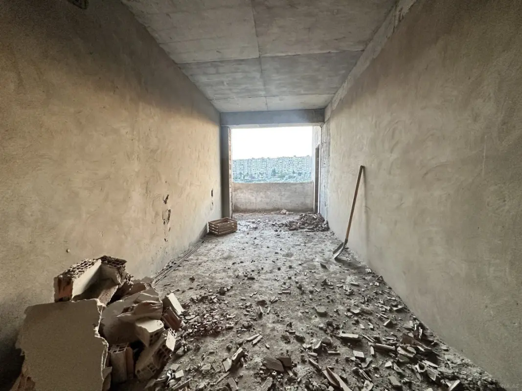 Satılır 2 otaqlı mənzil 68 m²