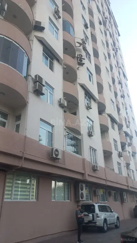 Kirayə verilir 2 otaqlı mənzil 80 m²