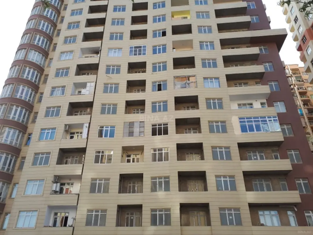 Satılır 2 otaqlı mənzil 59 m²