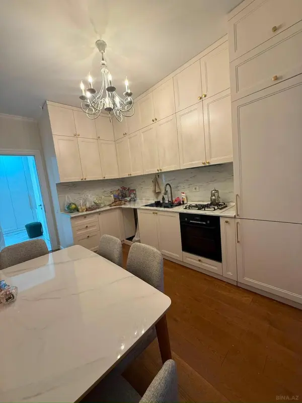 Satılır 3 otaqlı mənzil 83 m²