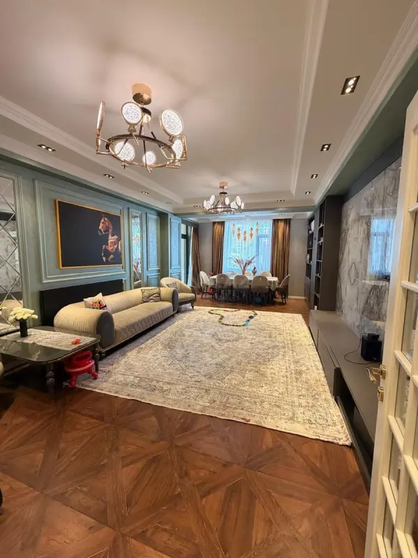 Satılır 3 otaqlı mənzil 128 m²