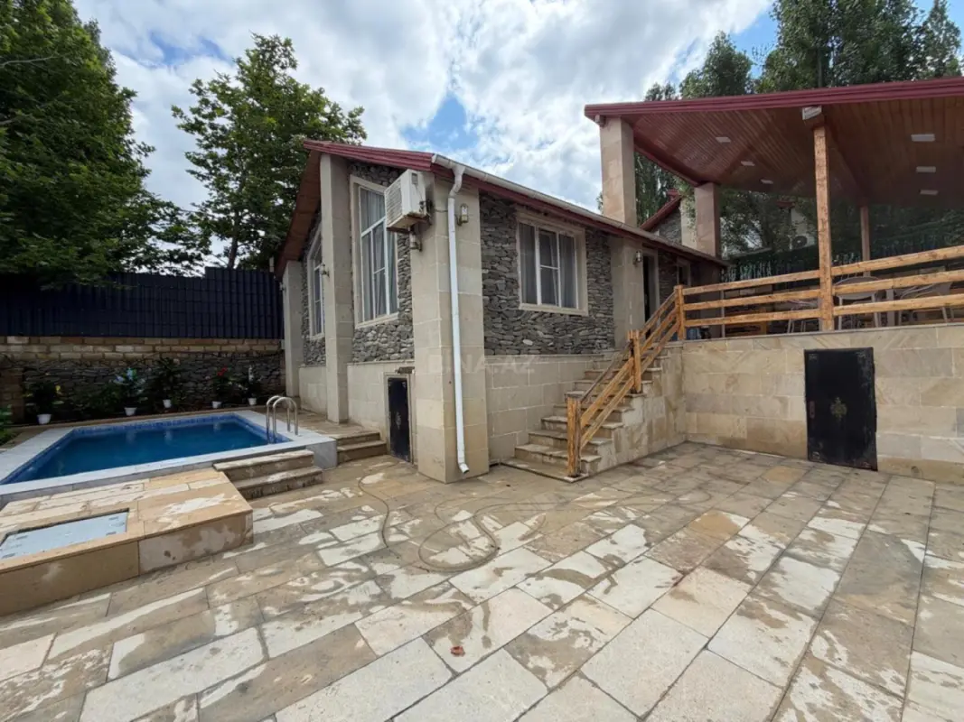 Satılır 2 otaqlı həyət evi 90 m²