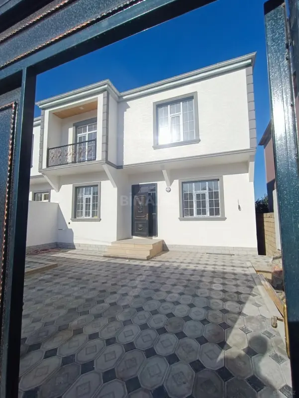 Satılır 4 otaqlı həyət evi 155 m²
