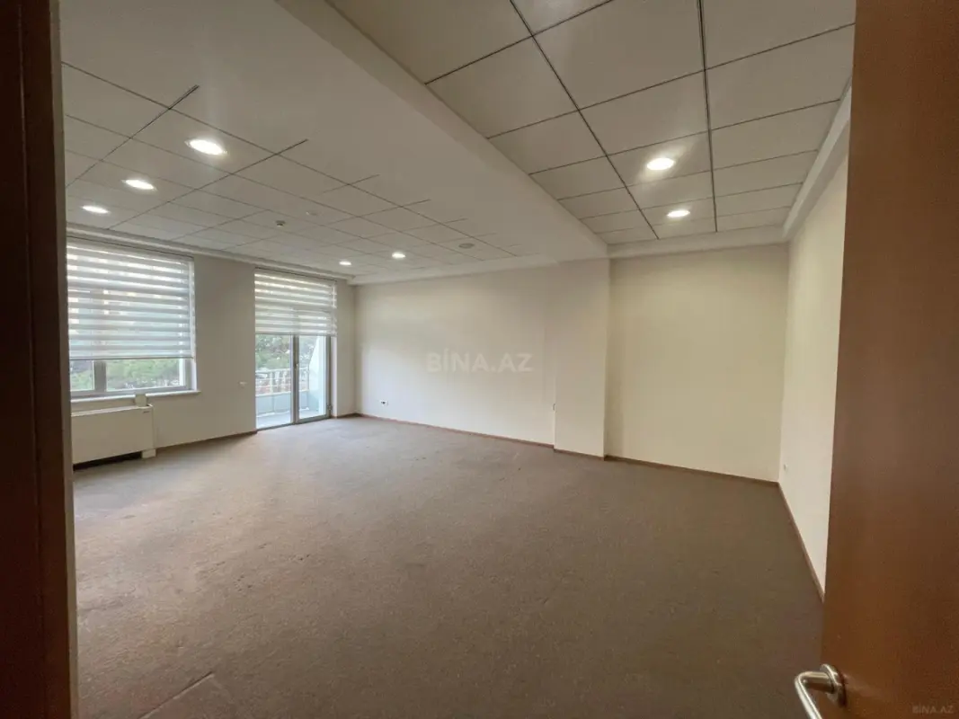 Kirayə verilir 3 otaqlı ofis 127 m²