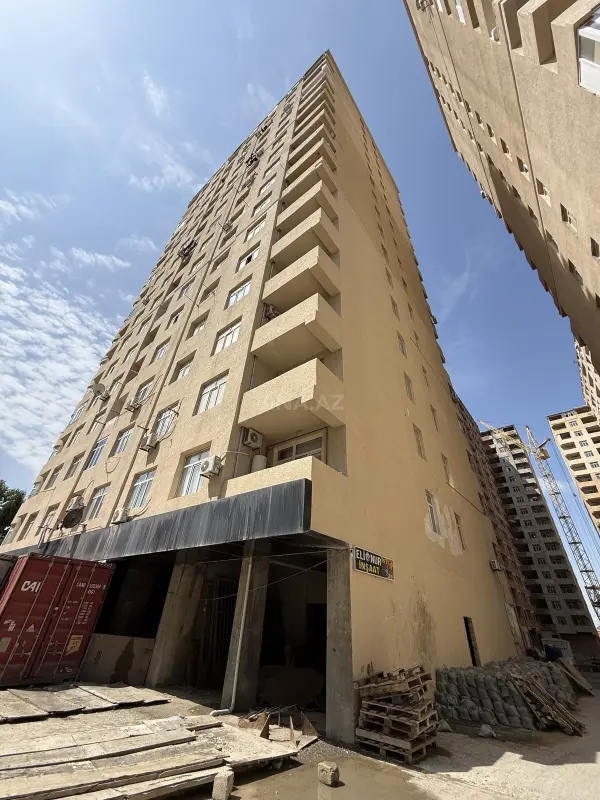 Satılır 2 otaqlı mənzil 45 m²