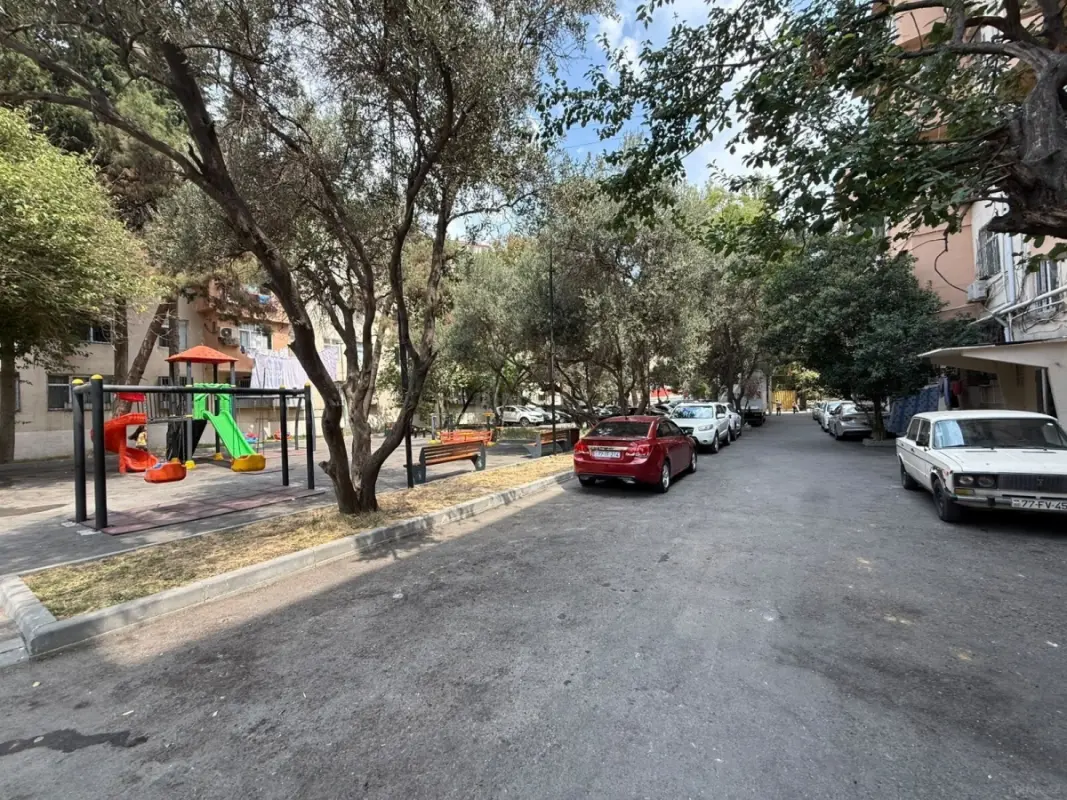 Satılır 3 otaqlı mənzil 58 m²