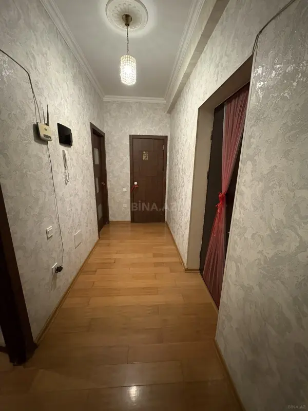 Satılır 2 otaqlı mənzil 63 m²