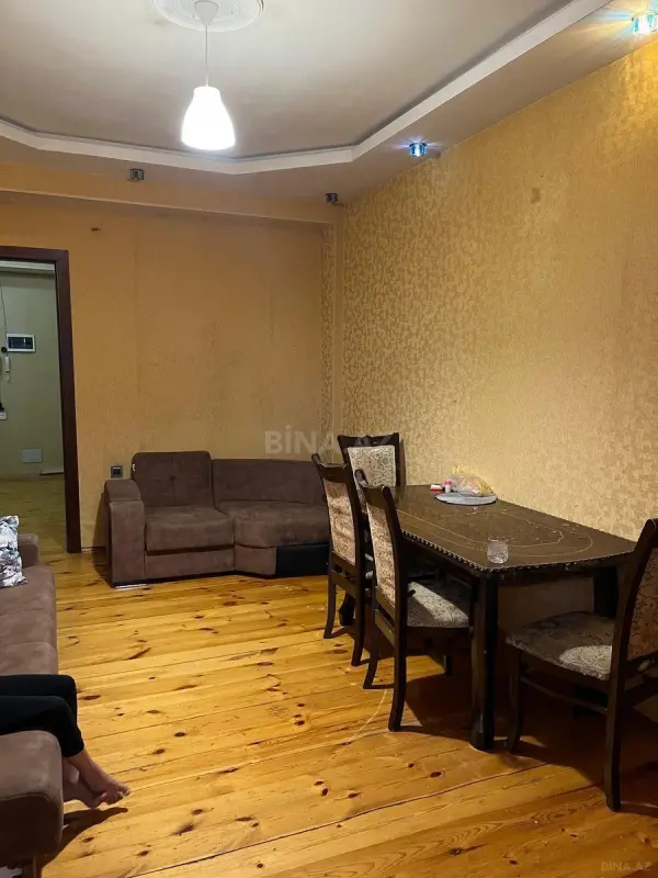 Kirayə verilir 2 otaqlı mənzil 65 m²