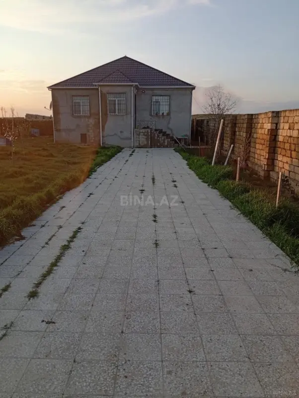Satılır 3 otaqlı həyət evi 101 m²