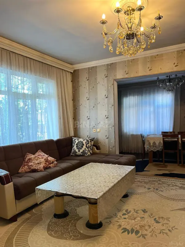 Satılır 4 otaqlı həyət evi 130 m²