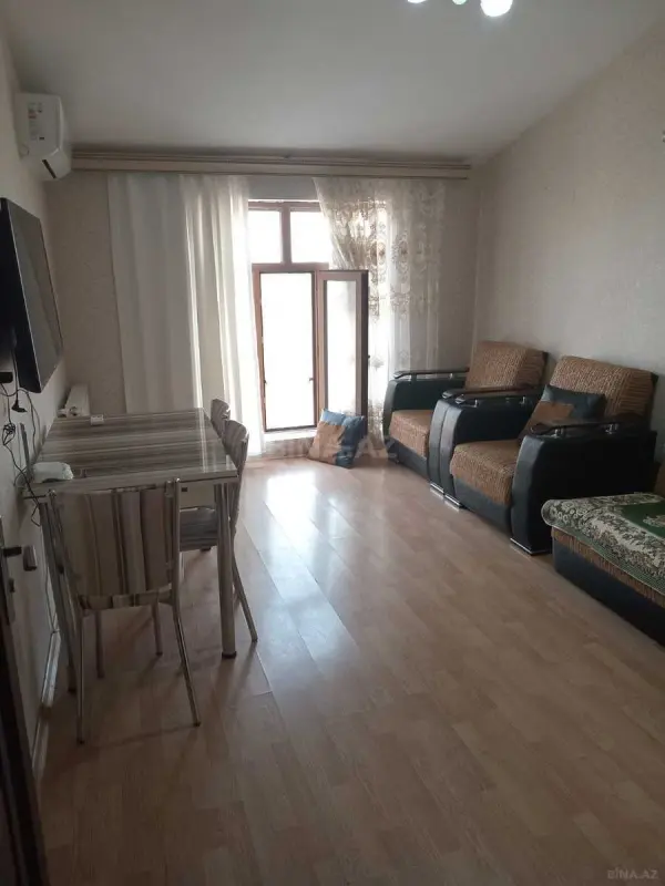 Kirayə verilir 2 otaqlı mənzil 40 m²