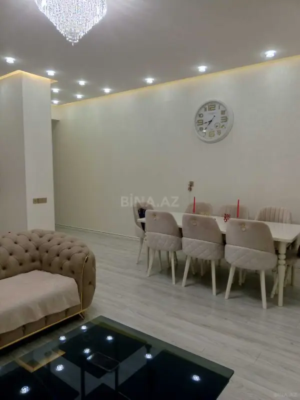 Satılır 3 otaqlı mənzil 108 m²