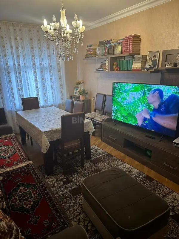 Satılır 4 otaqlı mənzil 95 m²