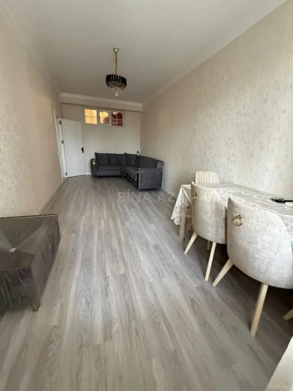 Satılır 2 otaqlı mənzil 78 m²