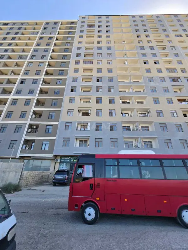 Satılır 1 otaqlı mənzil 67 m²