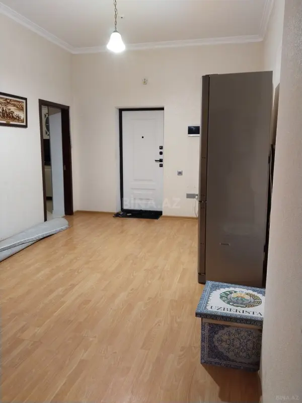 Satılır 3 otaqlı mənzil 135 m²