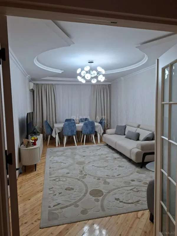 Satılır 3 otaqlı mənzil 115 m²