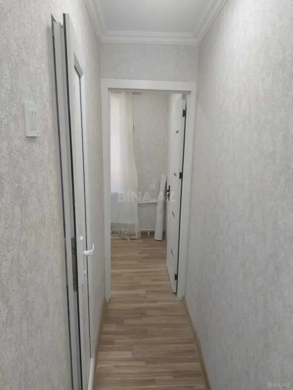 Satılır 1 otaqlı mənzil 42 m²