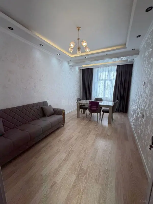 Satılır 3 otaqlı mənzil 105 m²