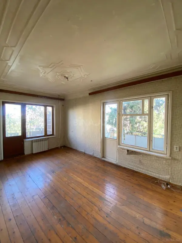 Satılır 2 otaqlı mənzil 65 m²