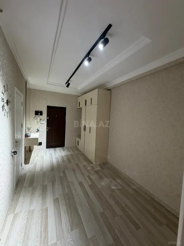 Satılır 2 otaqlı mənzil 100 m²