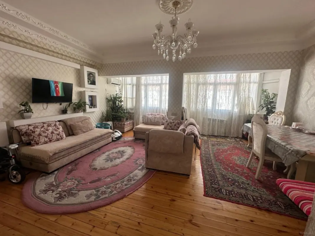 Satılır 3 otaqlı mənzil 72.9 m²