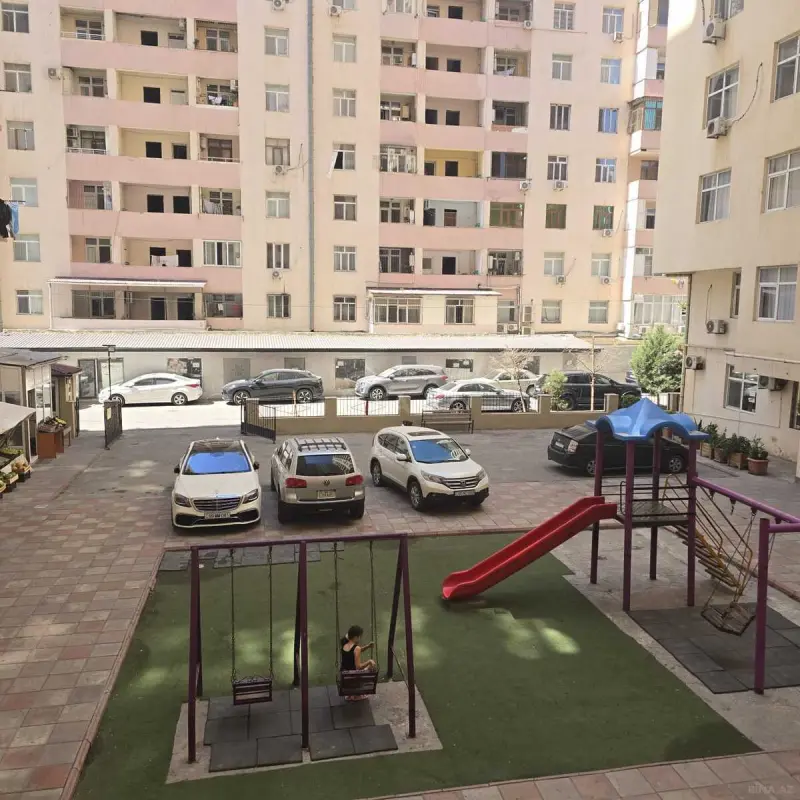 Satılır 2 otaqlı mənzil 70 m²