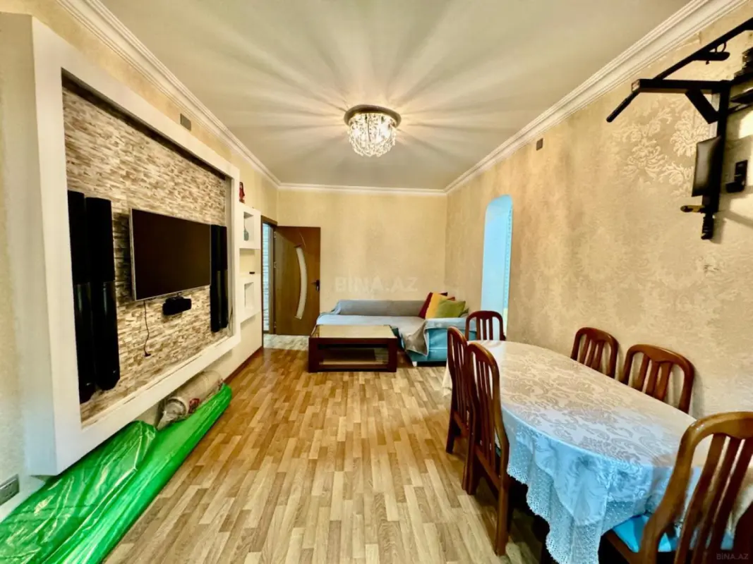 Satılır 2 otaqlı mənzil 52 m²