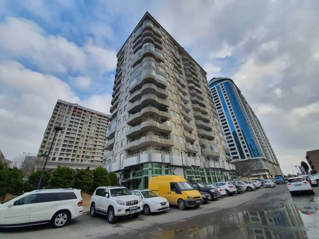 Kirayə verilir 2 otaqlı mənzil 100 m²