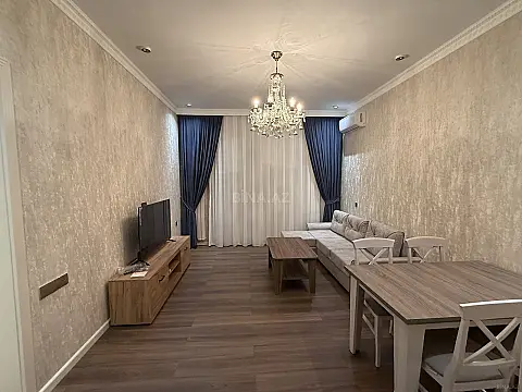 Kirayə verilir 2 otaqlı mənzil 75 m² — Bakı 2 otaq 75.00 m²