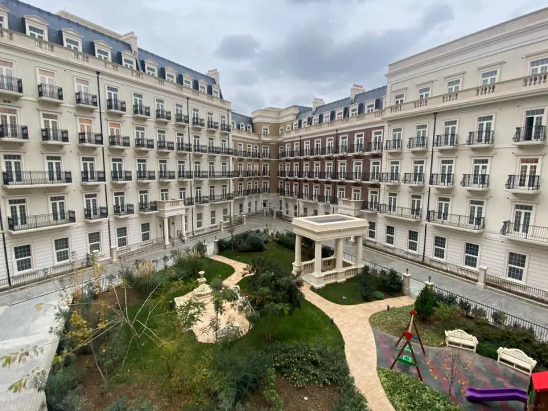 Satılır 2 otaqlı mənzil 64 m²