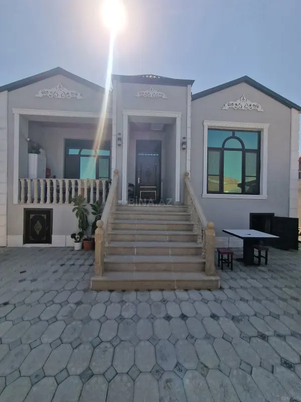 Satılır 4 otaqlı həyət evi 128 m²