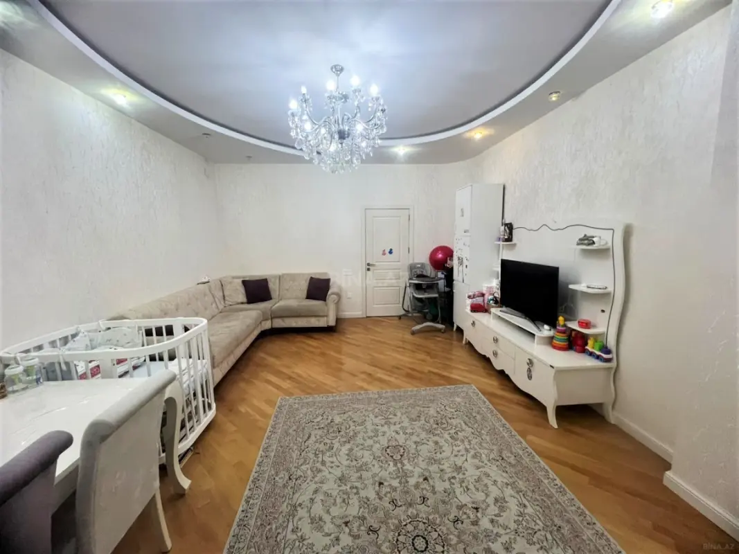 Kirayə verilir 3 otaqlı mənzil 90 m²