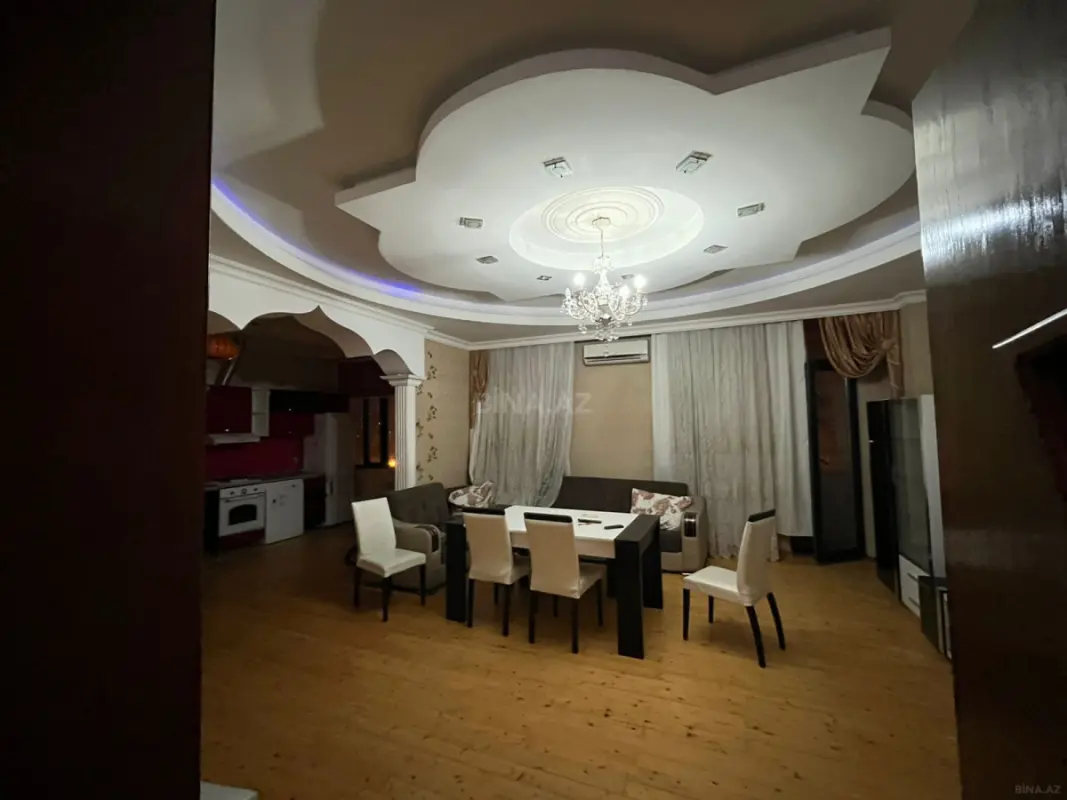 Kirayə verilir 3 otaqlı mənzil 130 m²