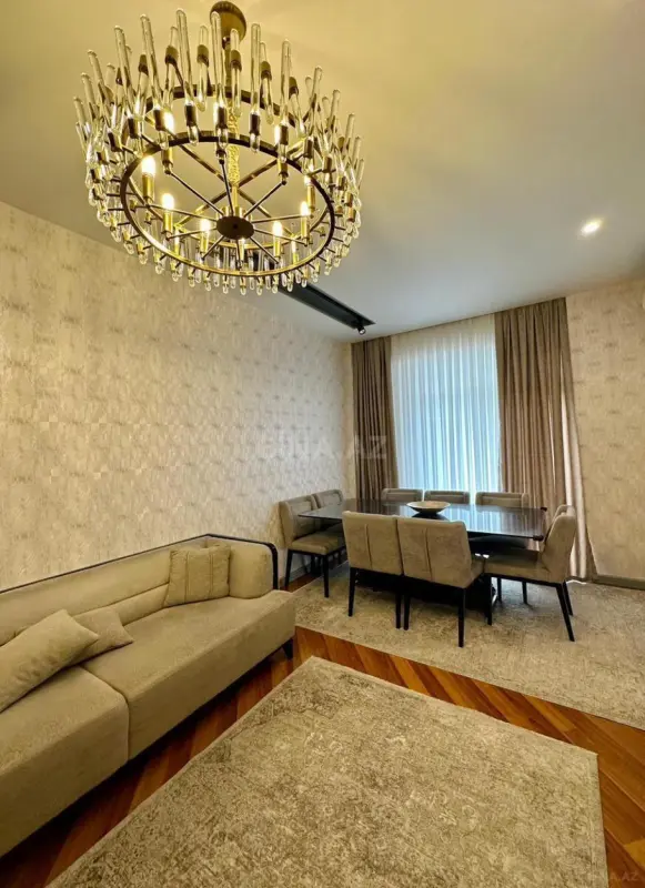Satılır 3 otaqlı mənzil 107 m²