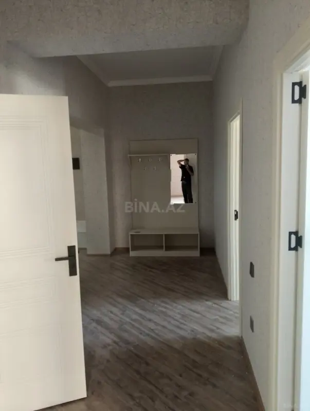 Satılır 3 otaqlı mənzil 115 m²