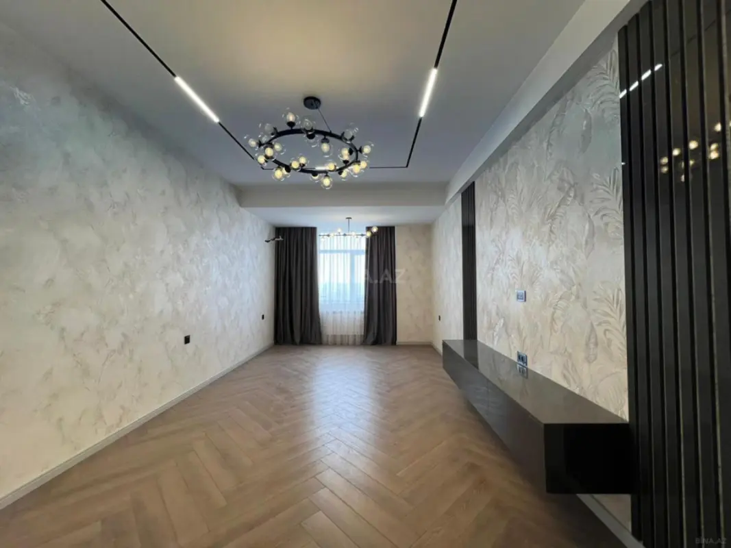 Satılır 3 otaqlı mənzil 108 m²