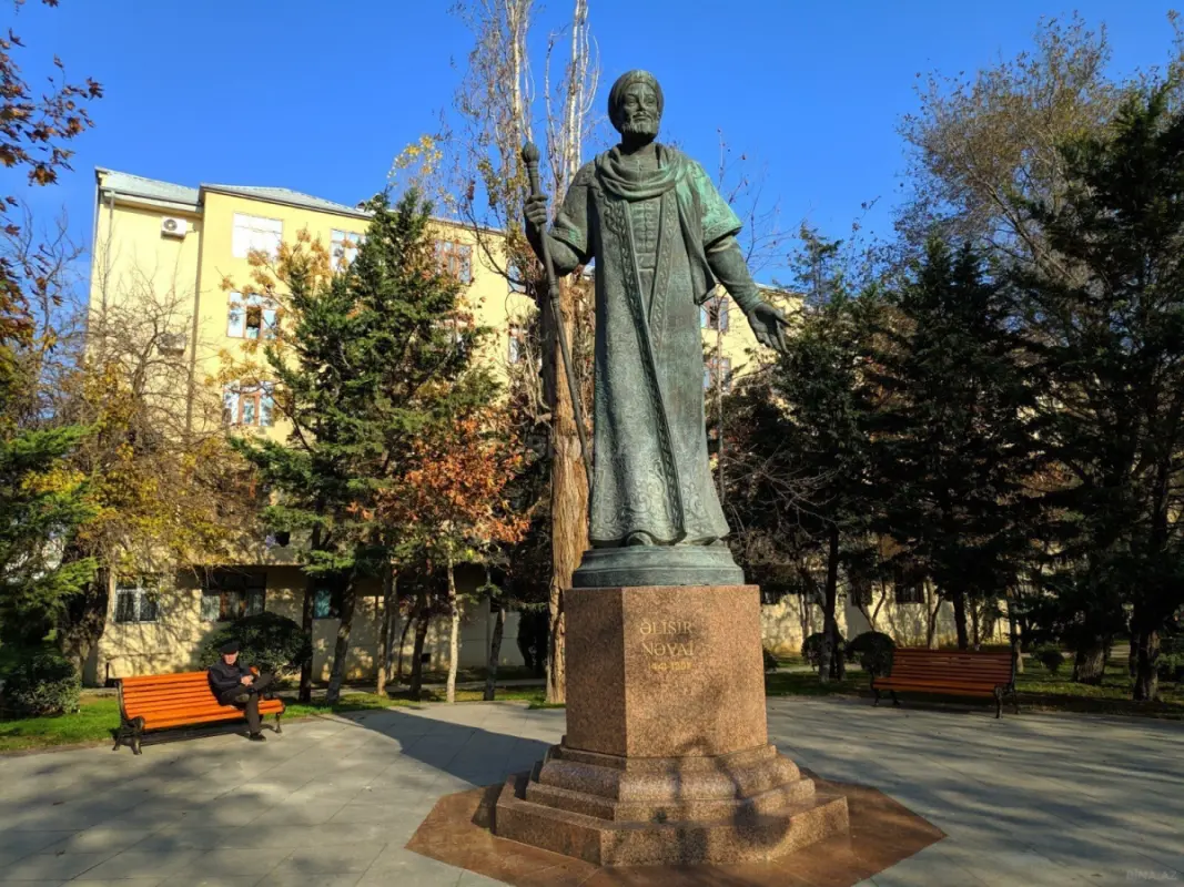 Satılır 2 otaqlı mənzil 45 m²