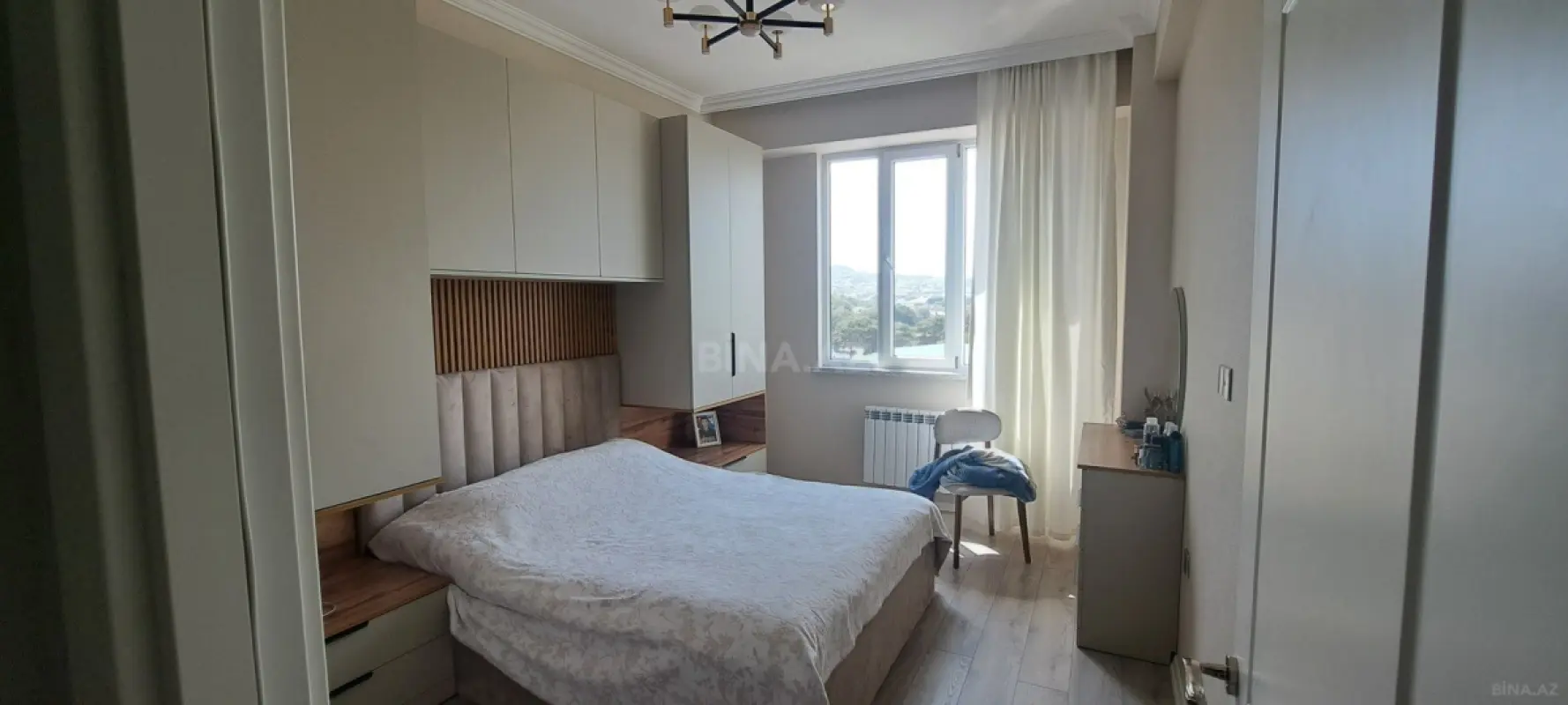 Kirayə verilir 2 otaqlı mənzil 67 m²