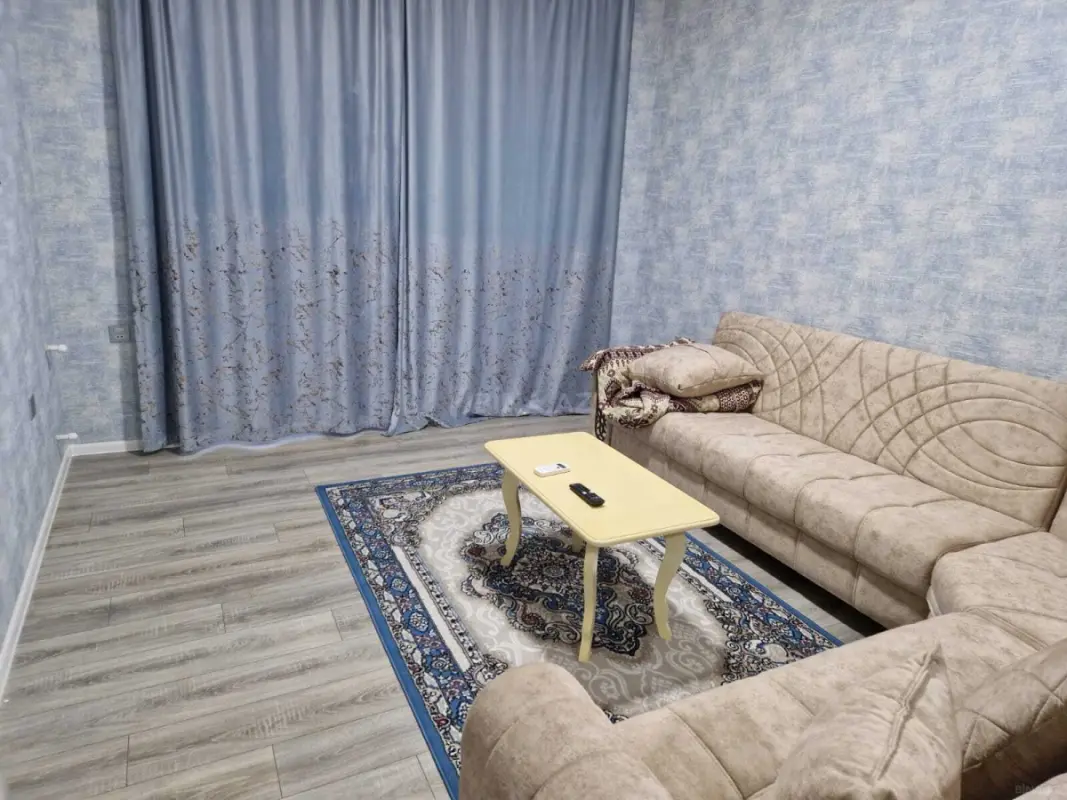 Kirayə verilir 2 otaqlı mənzil 45 m²