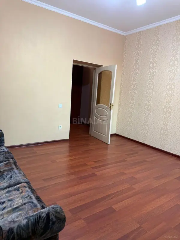 Kirayə verilir 2 otaqlı mənzil 90 m²