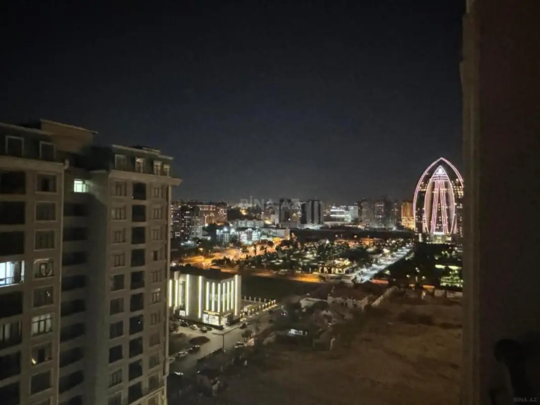 Satılır 4 otaqlı mənzil 171 m²