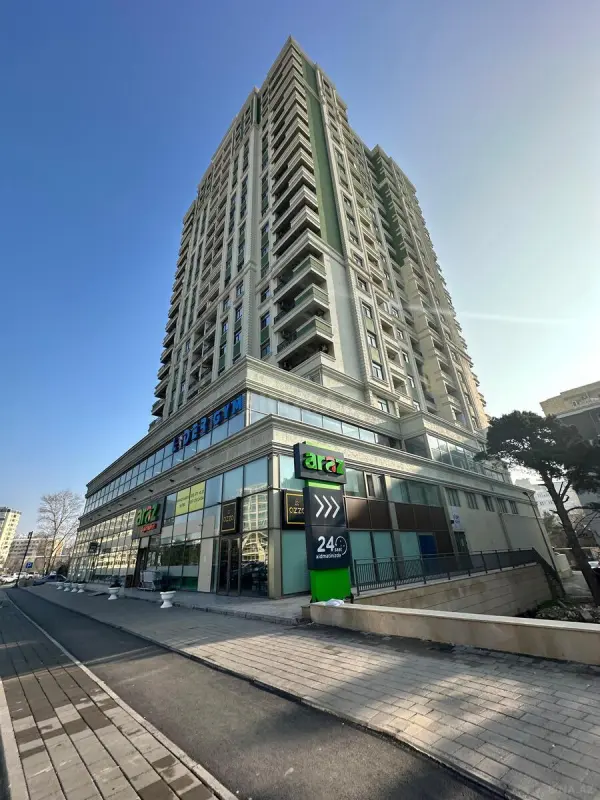 Kirayə verilir 2 otaqlı mənzil 78 m²