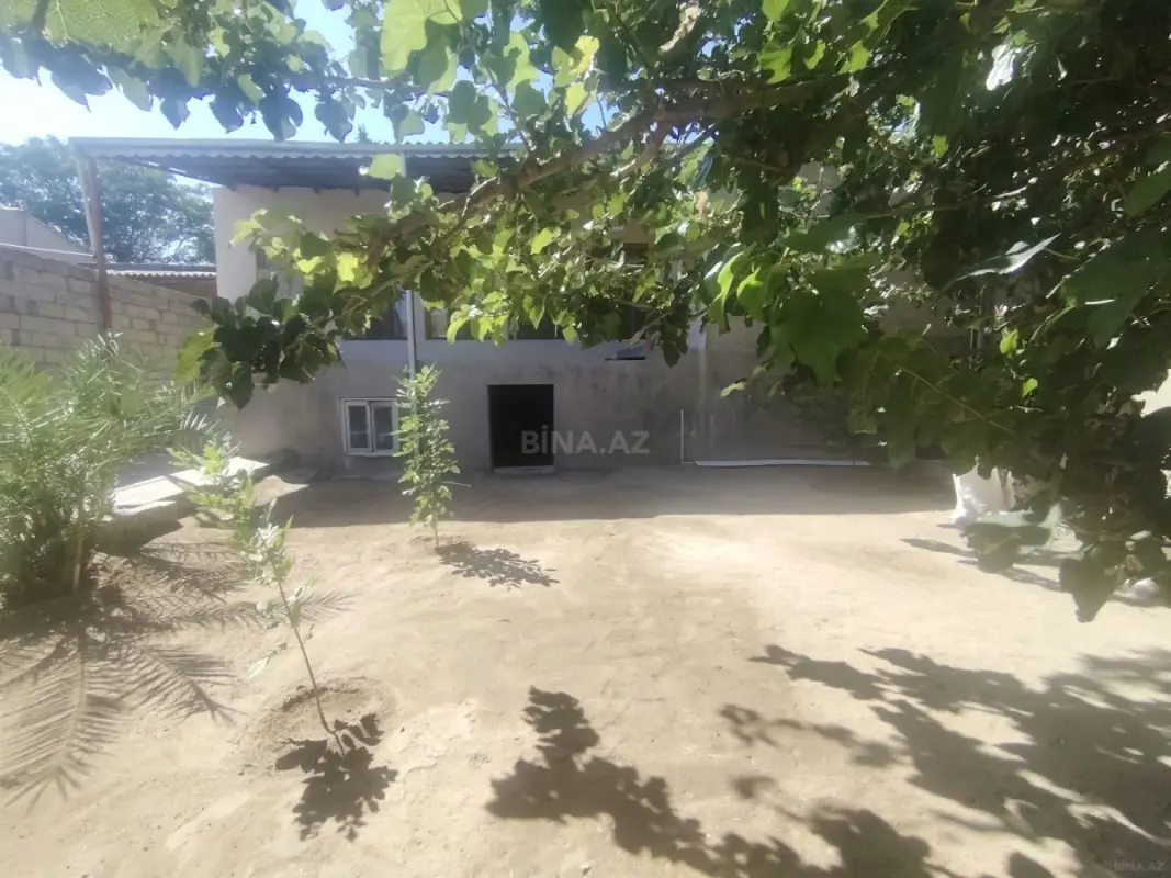 Satılır 5 otaqlı həyət evi 150 m²