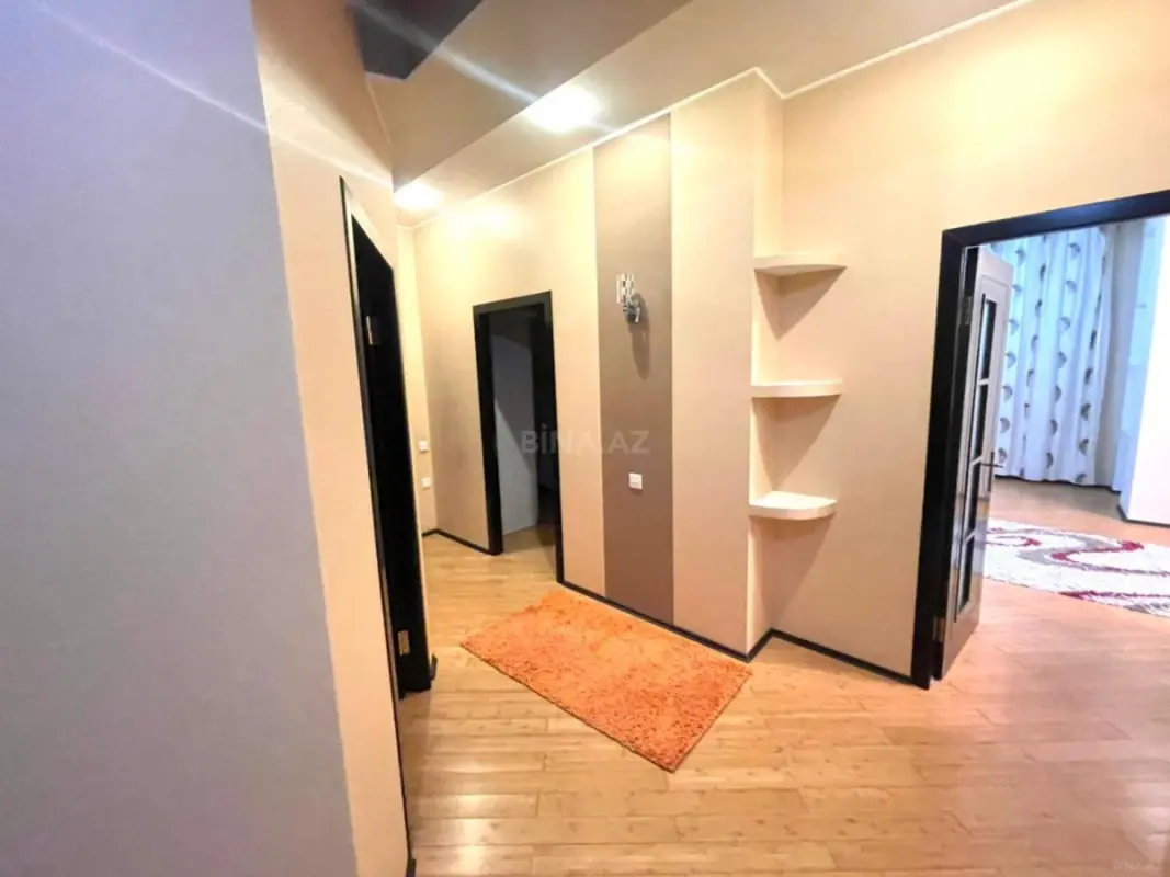 Kirayə verilir 3 otaqlı mənzil 93 m²