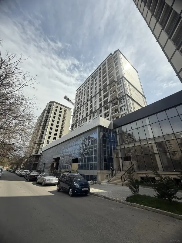 Satılır 3 otaqlı mənzil 120 m²