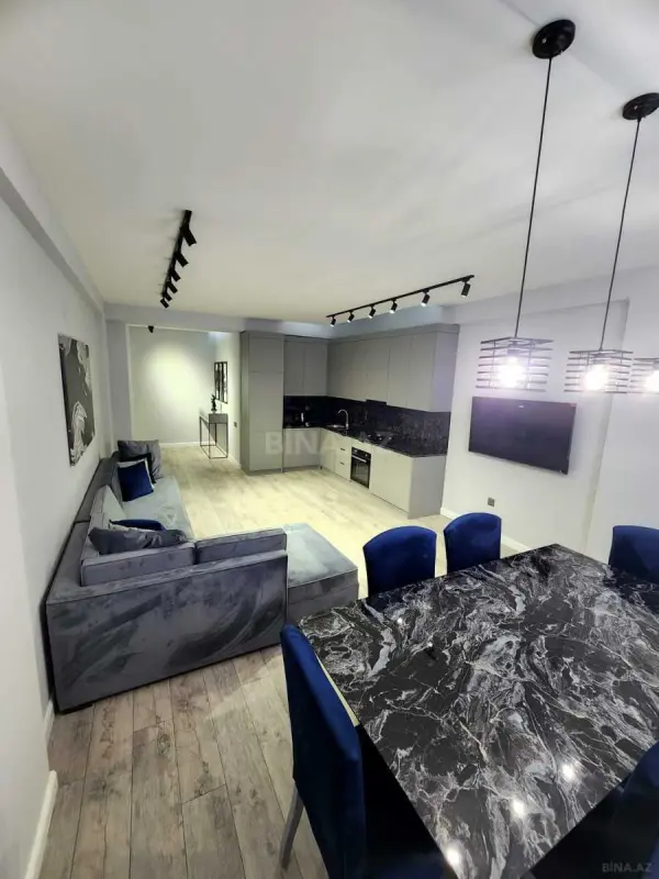 Kirayə verilir 2 otaqlı mənzil 96 m²