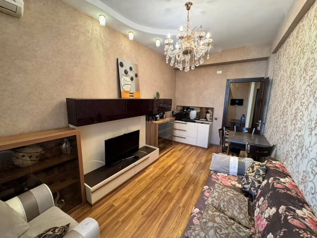 Kirayə verilir 2 otaqlı mənzil 50 m²
