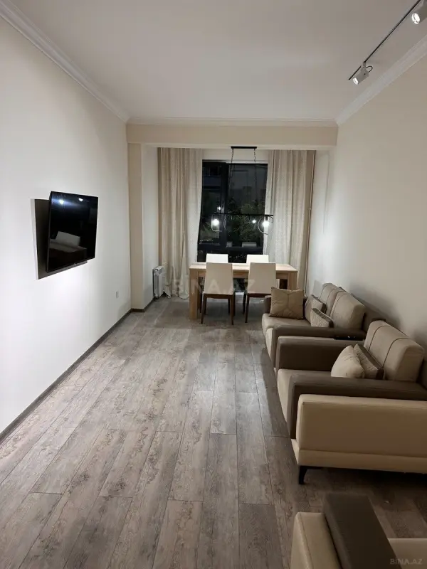 Kirayə verilir 2 otaqlı mənzil 60 m²